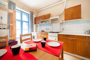 Heroes Square & City Park Thermals Apartment